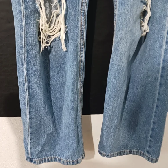 Aeropostale Women 90's baggy medium blue destroyed jeans - Picture 8 of 15